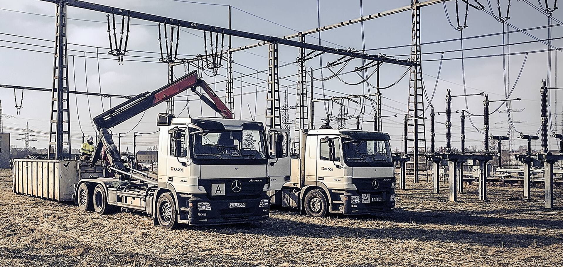 Rados LKW's vor Spannanlage